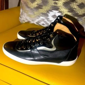 BALLY Limited Edition Size 9D